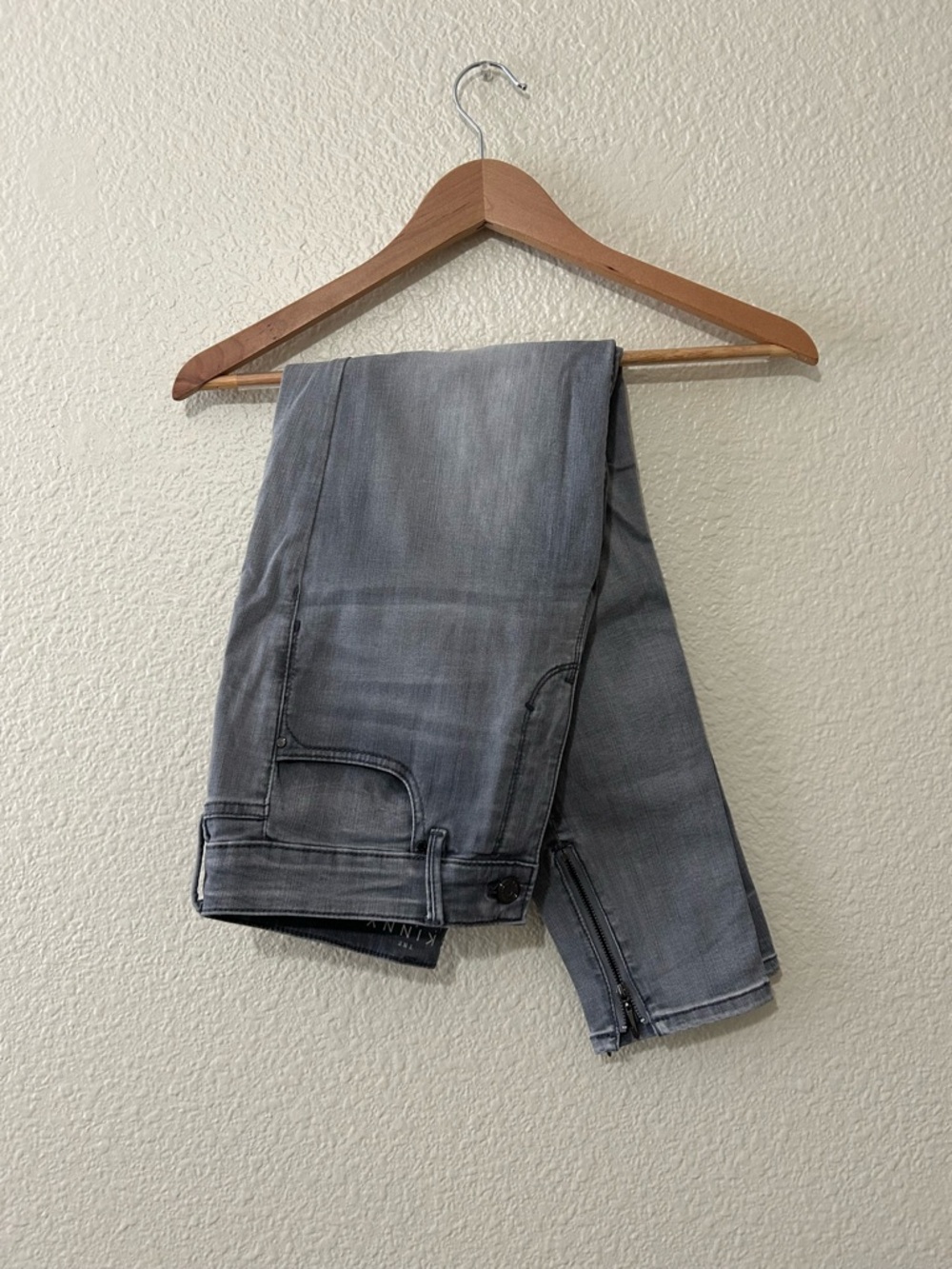 White House Black Market The Skinny Crop Women's Skinny Jeans - Gray